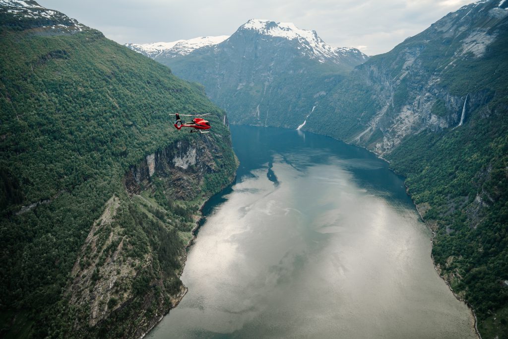 Hva kan man gjøre i Geiranger ? Geiranger med helikopter