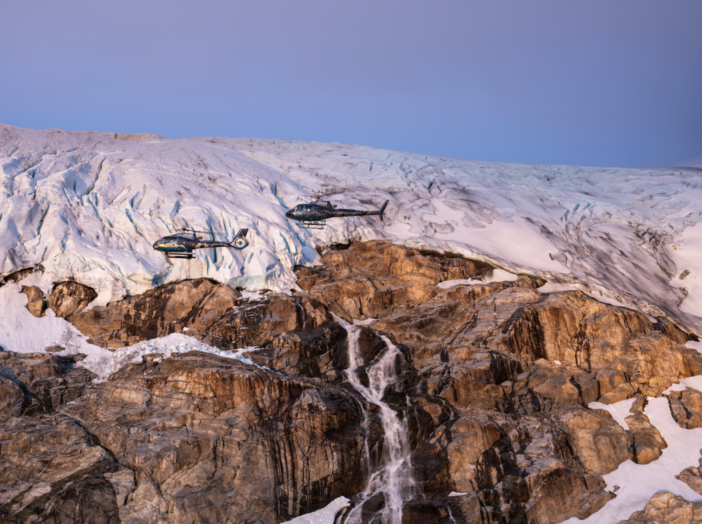 helicopter flight tour in loen norway