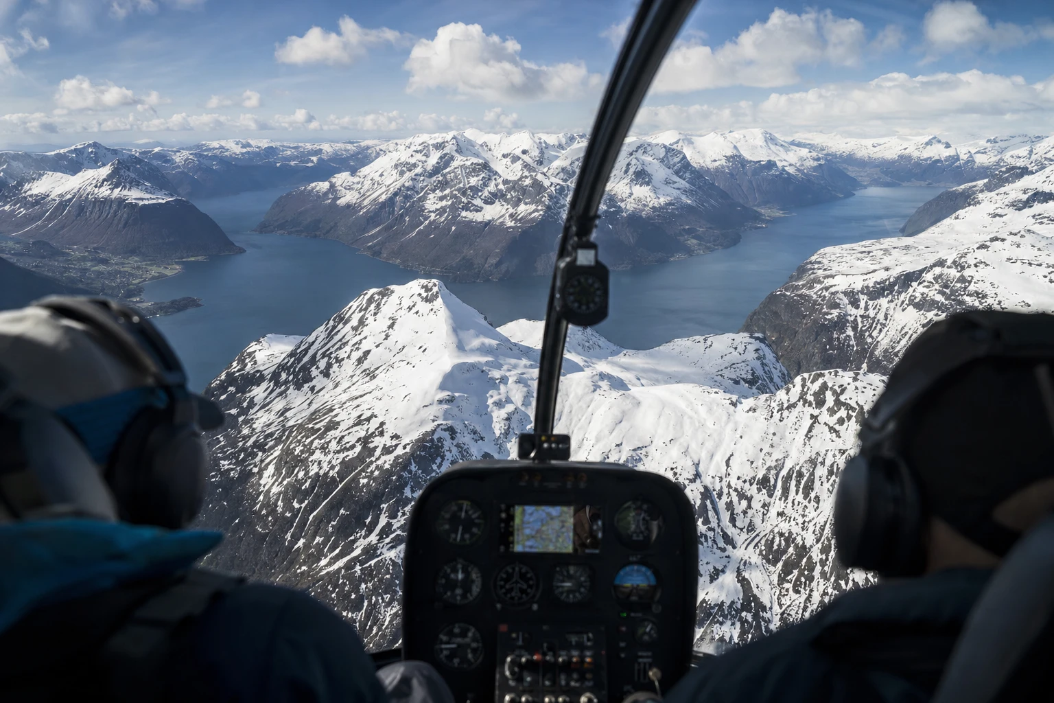 Wie sehen Norwegens Fjorde im Winter aus der Luft aus?